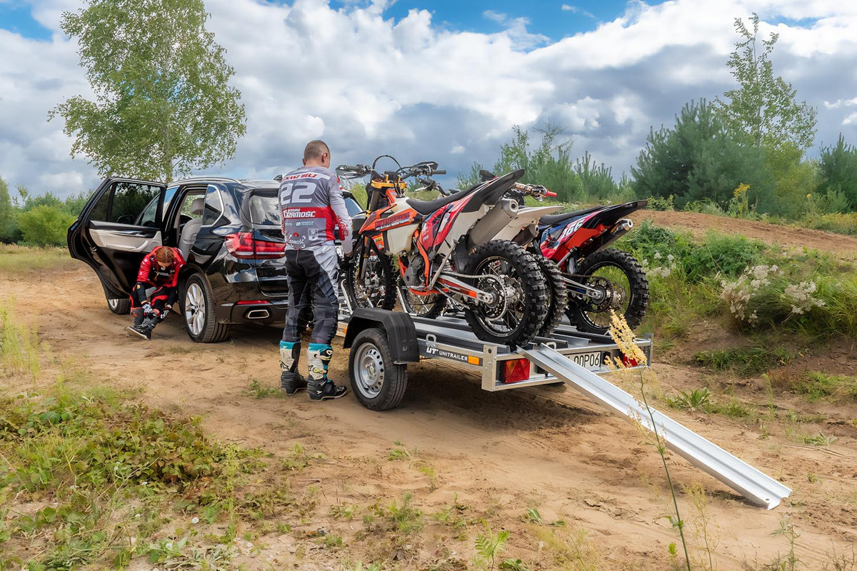 UNITRAILER Moto 3 Motorrad-Anhänger mit 2m Schiene